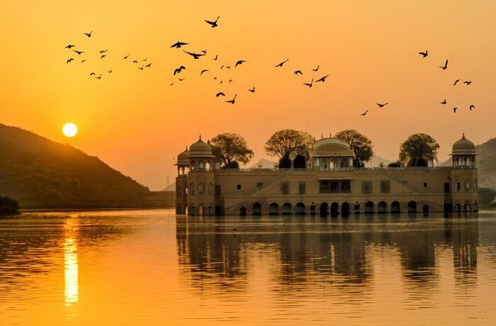 Majestic Rajasthan Tour: Culture, Forts & Lakes Tour Package